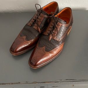 Men’s Brown Tan Mezlan Wingtip Shoes
